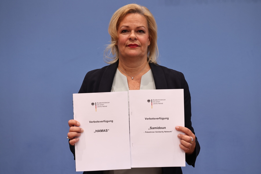 Βερολίνο σε γερμανικές μουσουλμανικές οργανώσεις: Καταδικάστε χωρίς «ναι μεν αλλά» τους τρομοκράτες