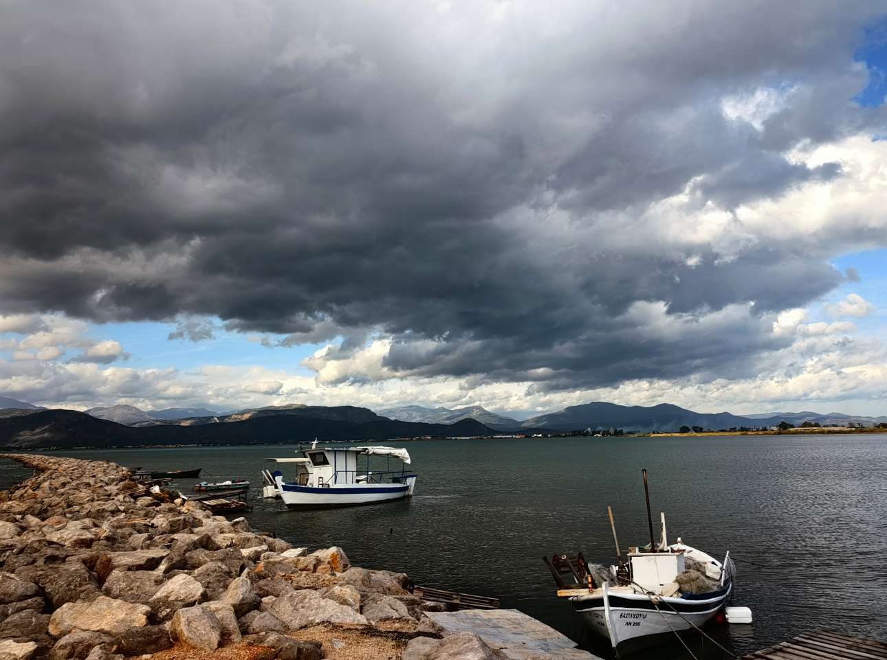 Καιρός: Eκτακτο δελτίο από την ΕΜΥ – Eρχονται ισχυρές βροχές και καταιγίδες