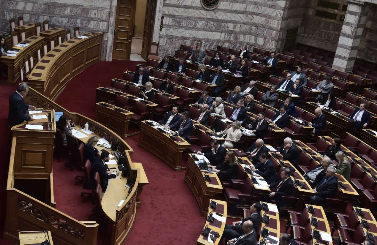 Τέμπη: Πέρασε η πρόταση του ΚΚΕ για Εξεταστική – Αντιπαράθεση στη Βουλή