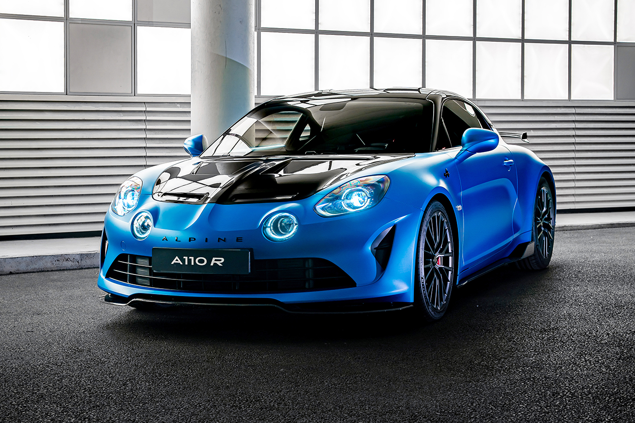 Μήπως η Alpine το παρακάνει με τις εκδόσεις της; Δεκτά και hate mail