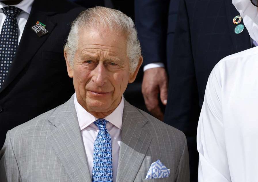 Μήνυμα Καρόλου σε Σούνακ μέσω γραβάτας;