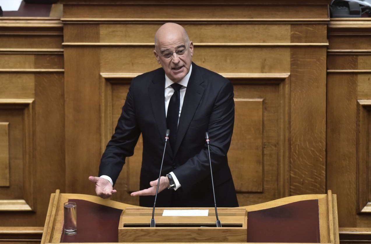 Δένδιας στη Βουλή: Αλλαγές στη θητεία, κατασκευή 1.400 σπιτιών για στρατιωτικούς, εκπαιδευτικούς και ιατρούς