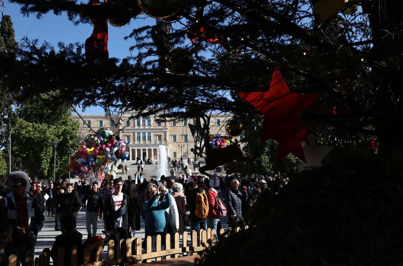 Καιρός: Παραμονή και Χριστούγεννα με έως και 22 βαθμούς Κελσίου