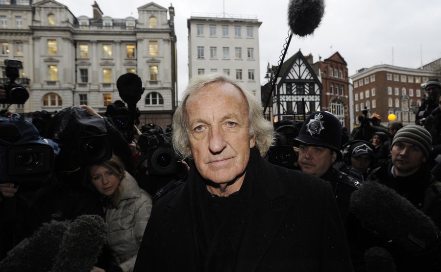 «Εφυγε» ο δημοσιογράφος και σκηνοθέτης Τζον Πίλτζερ