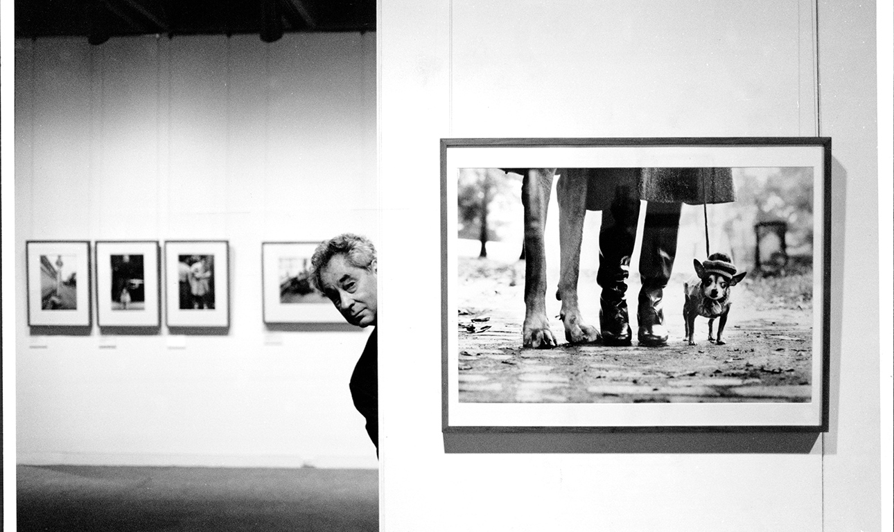 Αντίο στον εμβληματικό φωτογράφο Ελιοτ Εργουιτ