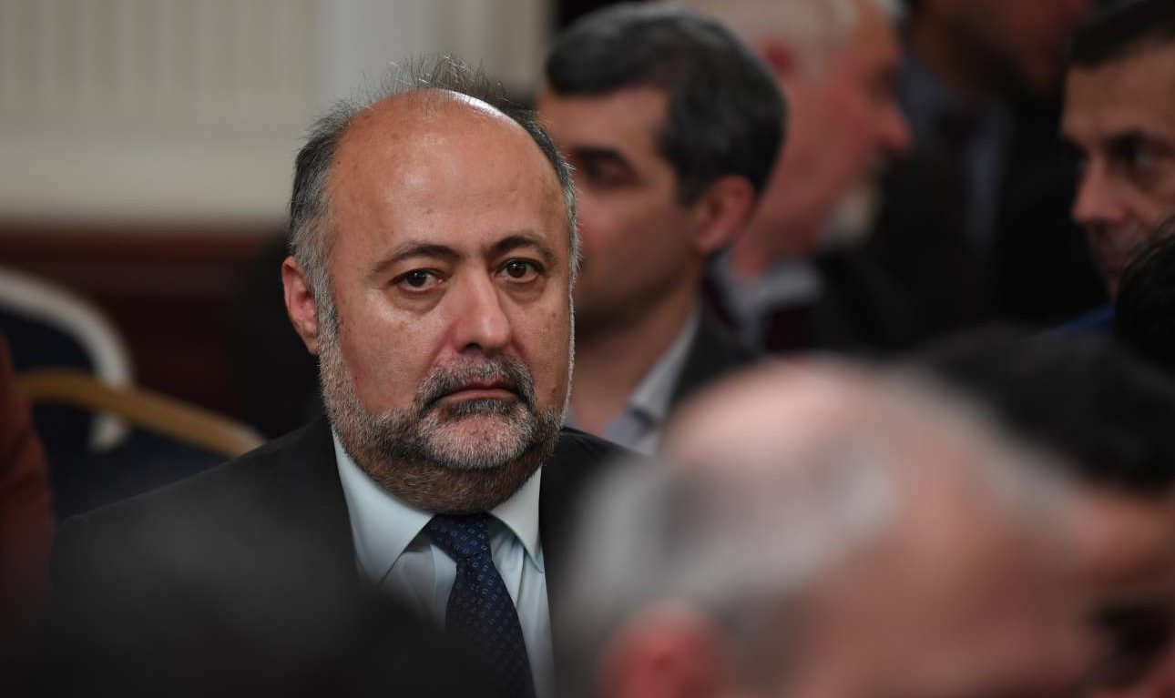 Τσιόδρας για ομόφυλα ζευγάρια: «Γάμος και τεκνοθεσία πάνε μαζί – Δεν είναι θέμα της Εκκλησίας»