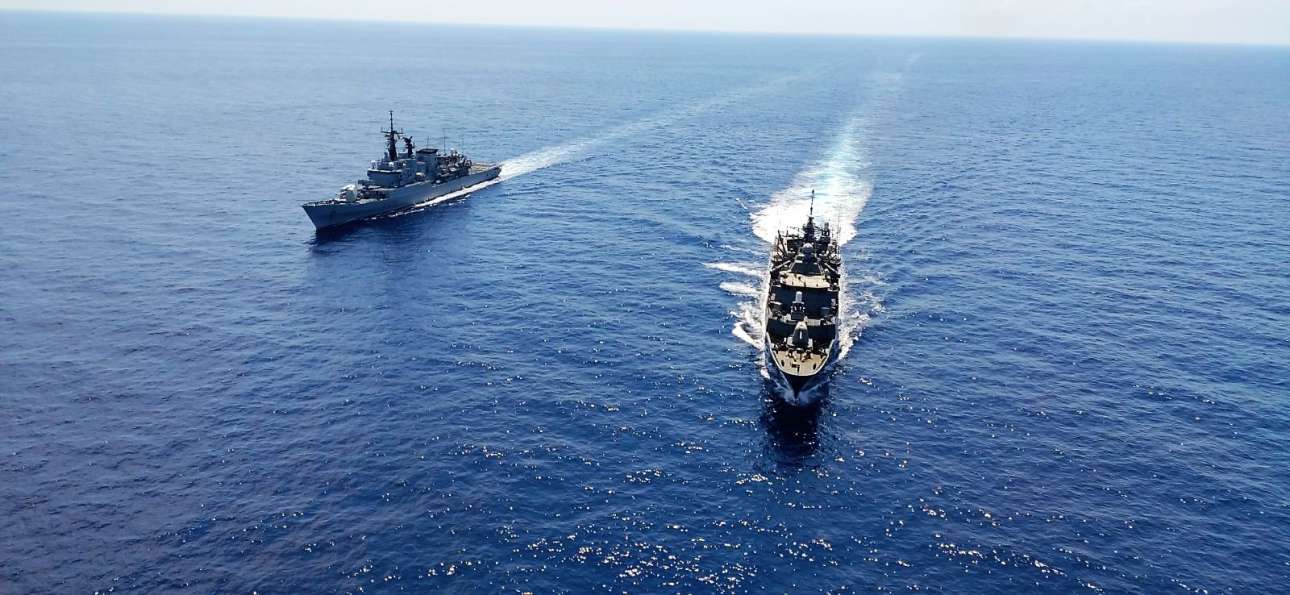 ΕΕ: «Θετικά δεκτή» η πρόταση Δένδια για το στρατηγείο κατά των Χούθι στη Λάρισα