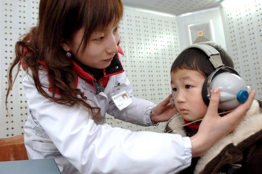 Επαναστατική θεραπεία: Παιδιά που γεννήθηκαν με κώφωση άκουσαν για πρώτη φορά