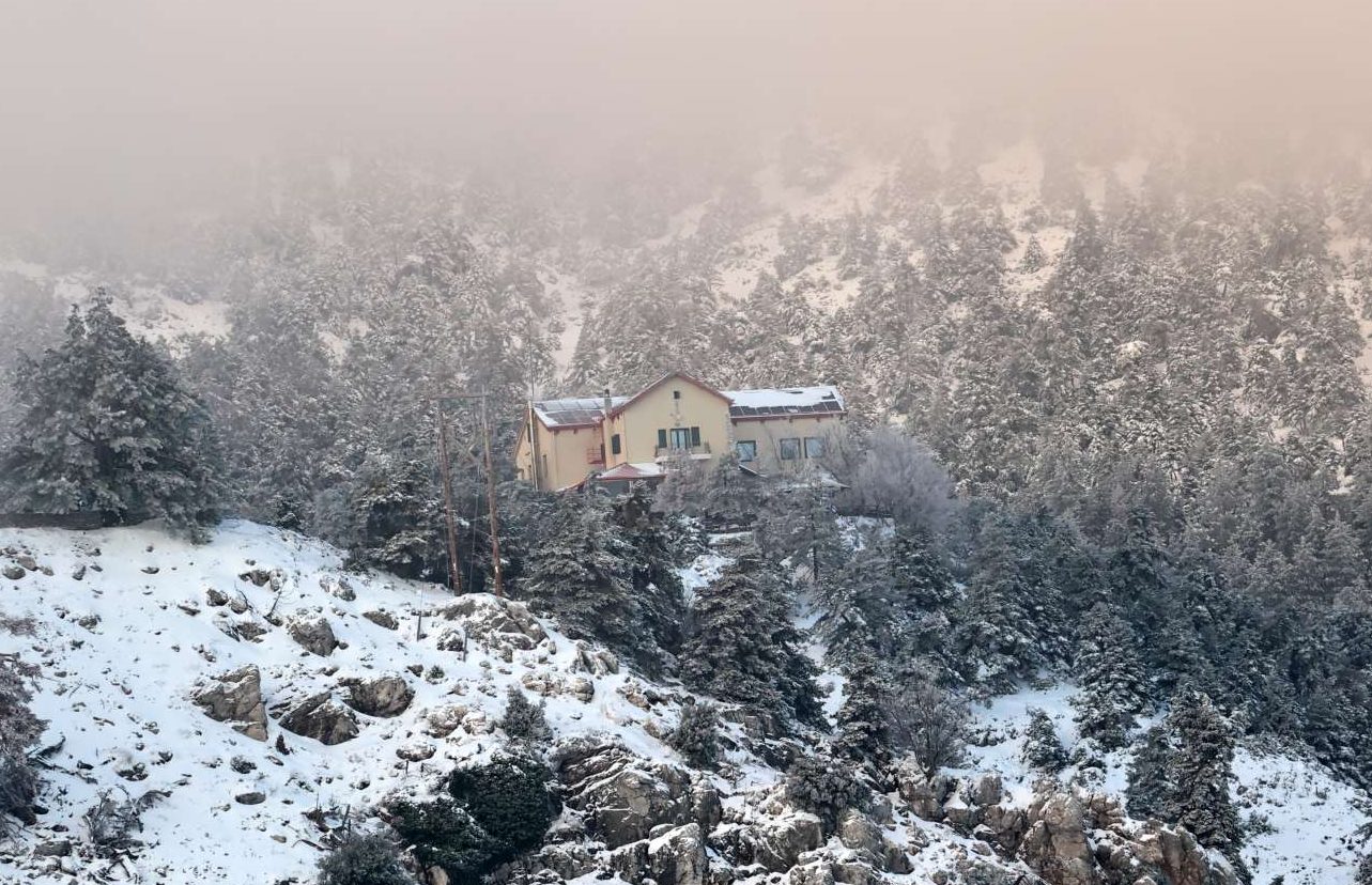 Εκτακτο δελτίο της ΕΜΥ για τριήμερη επιδείνωση του καιρού – Χιόνια και στην Αττική