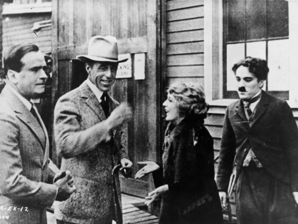 Πώς το σινεμά απέτυχε να φέρει επί Γης ειρήνη