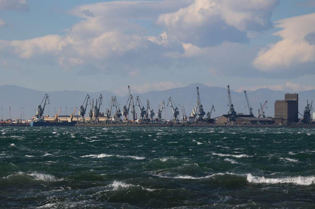 ΕΜΥ: Εκτακτο δελτίο για καταιγίδες και θυελλώδεις ανέμους