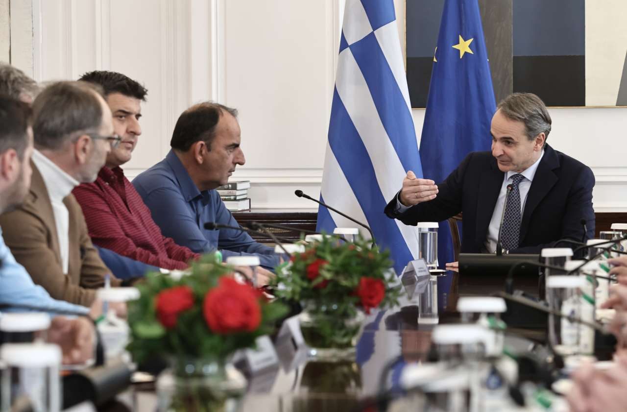 Μητσοτάκης στους εκπροσώπους των αγροτών: «Είμαστε εδώ για να βρούμε λύσεις»