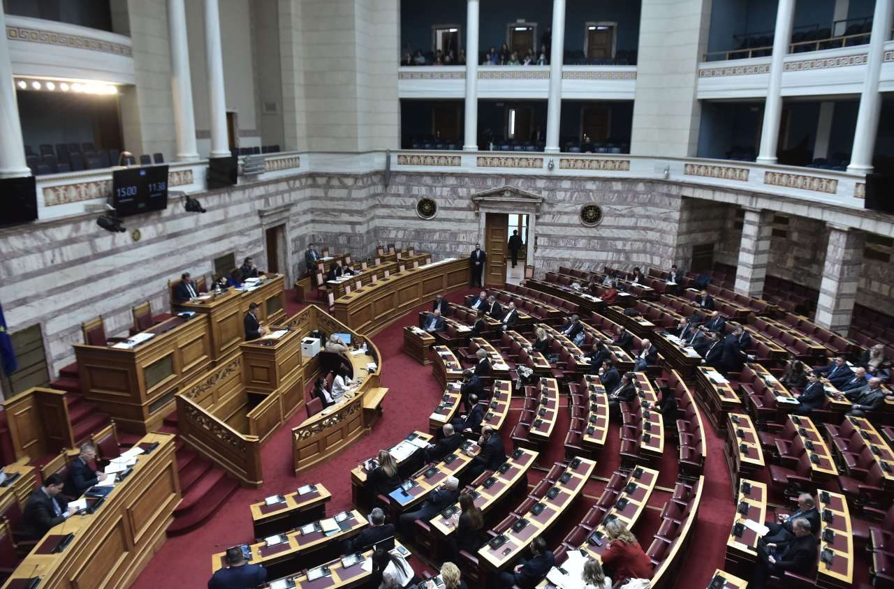 Γάμος ομοφύλων: Και επίσημα ονομαστική ψηφοφορία για το νομοσχέδιο στη Βουλή