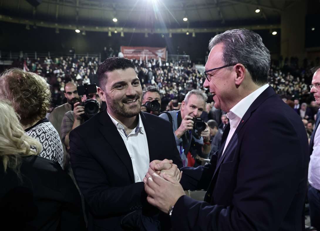 Υπέρ της πρότασης Τσίπρα για προσφυγή στις κάλπες ο Τεμπονέρας