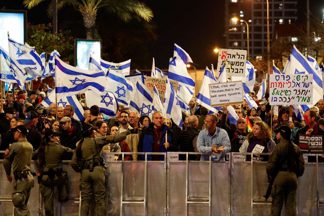 Ισραήλ: Χιλιάδες διαδήλωσαν ξανά κατά του Νετανιάχου – «Εσύ φταις, Μπίμπι»