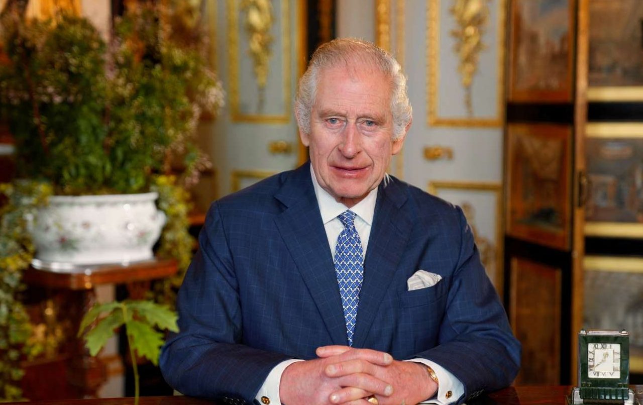 Ο βασιλιάς Κάρολος εξυμνεί το θάρρος της Κέιτ