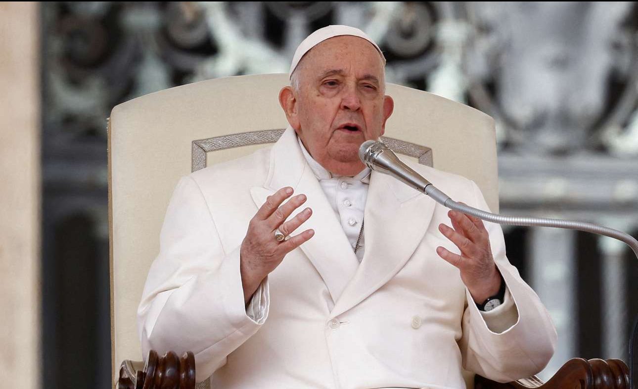 Πάπας Φραγκίσκος: το να αναφέρεσαι στους φτωχούς δεν σε κάνει κομμουνιστή