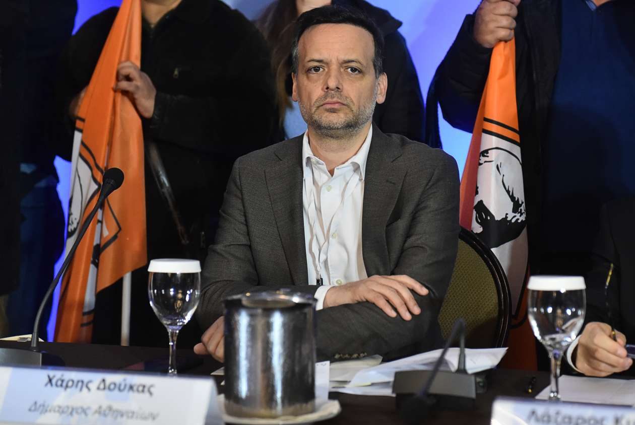 ΚΕΔΕ: Συντριπτική ήττα Δούκα στη μονομαχία με Κυρίζογλου