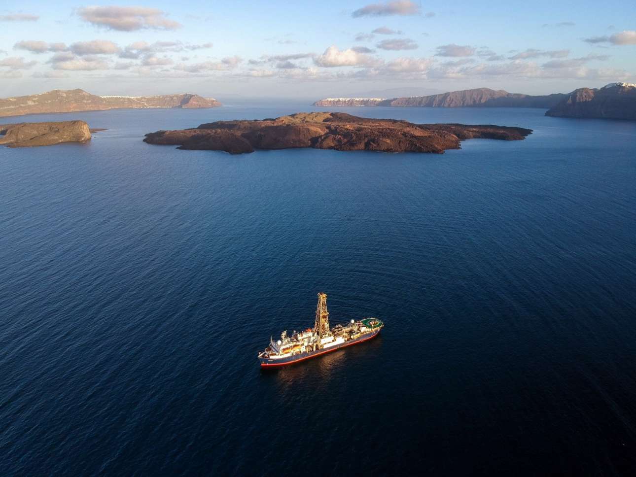 Ανακάλυψη στη Σαντορίνη: Βρήκαν ίχνη μεγάλης υποβρύχιας έκρηξης του ηφαιστείου