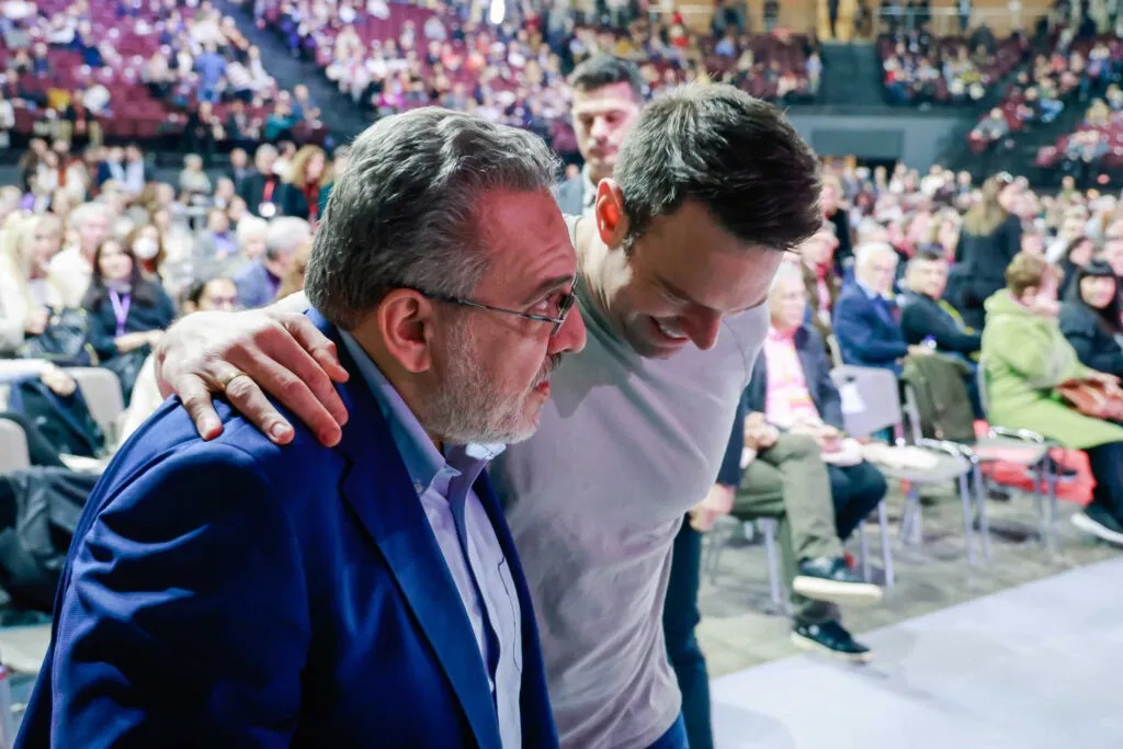 Μετά τον Στρατό, η Βουλή: Θα παραιτηθεί ο Ηλιόπουλος για χάρη του αρχηγού Κασσελάκη;