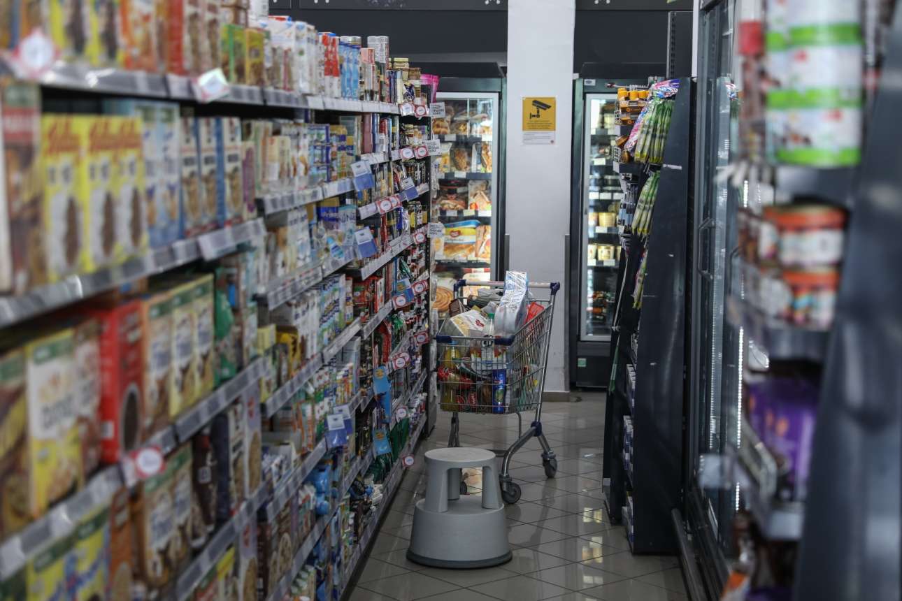 Ερευνα: Στροφή σε ελληνικά και ιδιωτικής ετικέτας προϊόντα από τους καταναλωτές