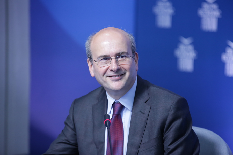 Νέες ελαφρύνσεις 870 εκατ. εξήγγειλε ο Κωστής Χατζηδάκης