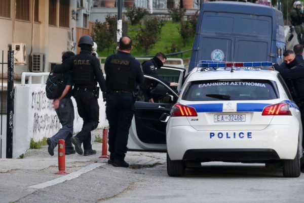 Δολοφονία Λυγγερίδη στου Ρέντη: 50 συλλήψεις – δεκάδες προσαγωγές σε μεγάλη επιχείρηση της ΕΛ.ΑΣ