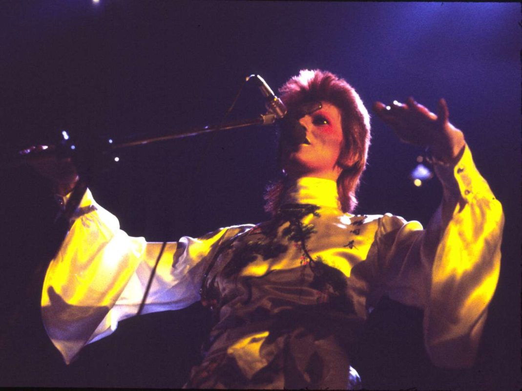 O ενοχλητικός, απόκοσμος και συναρπαστικός Ντέιβιντ Μπάουι