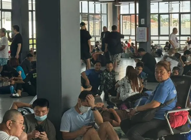 Καμπότζη: Απεγκλώβισαν εκατοντάδες Ινδούς από «εργοστάσια» ηλεκτρονικής απάτης