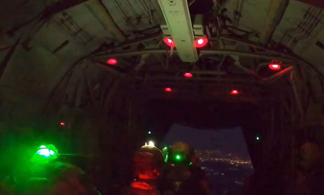 Πώς και γιατί ερέθισε τη Μόσχα το «Athens by night» με τους έλληνες και πολωνούς αλεξιπτωτιστές