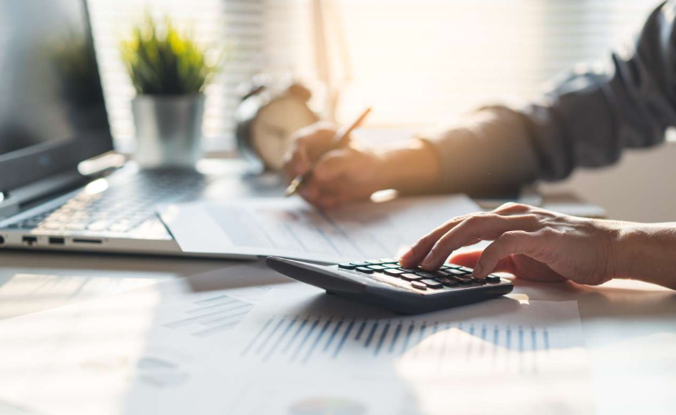 Ανοίγει η πλατφόρμα για τις φορολογικές δηλώσεις το τελευταίο δεκαήμερο του Απριλίου