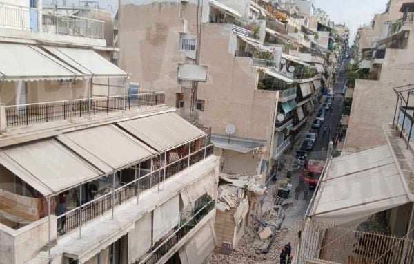 Κατέρρευσε κτίριο στο Πασαλιμάνι – Ενας νεκρός και επτά τραυματίες