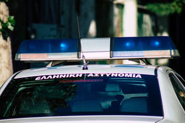 Ζάκυνθος: Συνελήφθη μητέρα που κατηγορείται ότι κακοποιούσε τα παιδιά της
