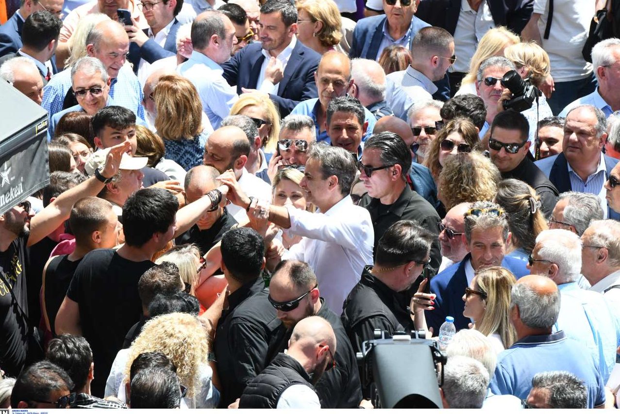 Μητσοτάκης στην Πάτρα: Εμείς δεν θα σας κοροϊδέψουμε ξεδιάντροπα, όπως κάνουν σήμερα τα κόμματα της αντιπολίτευσης