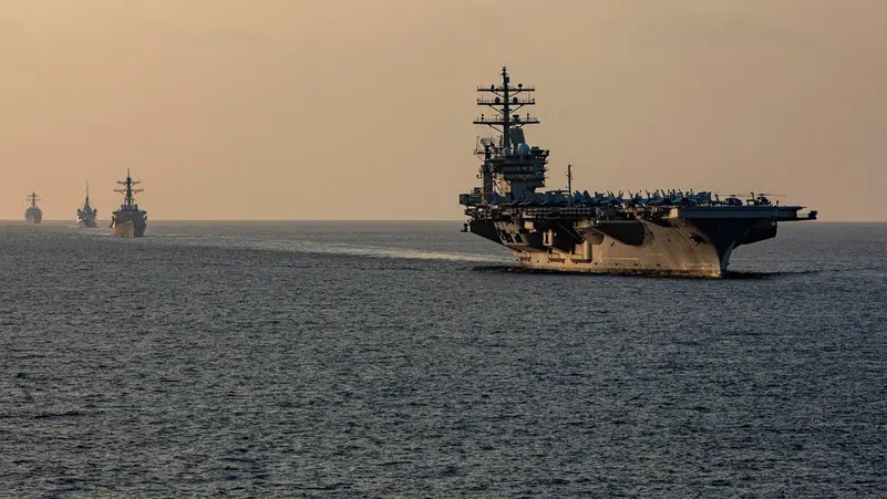 Eπιτέθηκαν οι Χούθι στο αμερικανικό αεροπλανοφόρο «Αϊζενχάουερ»;