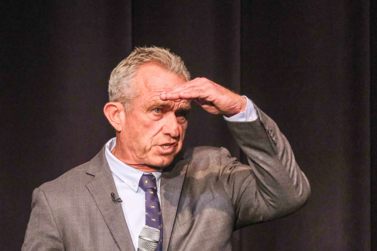 Ο Ρόμπερτ Κένεντι Τζούνιορ εμπόδιο στον δρόμο του Τραμπ;