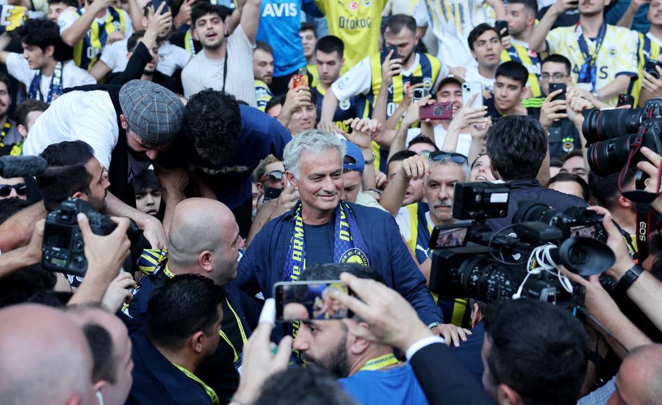 Μουρινιο-μανία στην Κωνσταντινούπολη