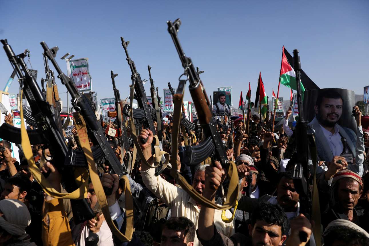 Υεμένη: Ενας ναυτικός τραυματίστηκε από επίθεση των Χούθι σε ουκρανικό πλοίο