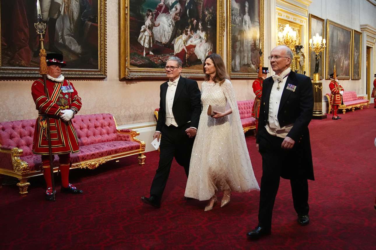 Βρετανοί Κροίσοι, τον νου σας, έρχεται ο Στάρμερ ο… μπολσεβίκος!