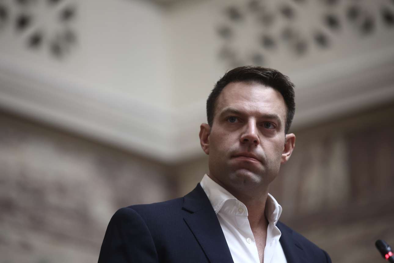 Ο Κασσελάκης ζητεί τώρα έκτακτη εισφορά από βουλευτές και στελέχη του ΣΥΡΙΖΑ για να… βγει ο Ιούνιος