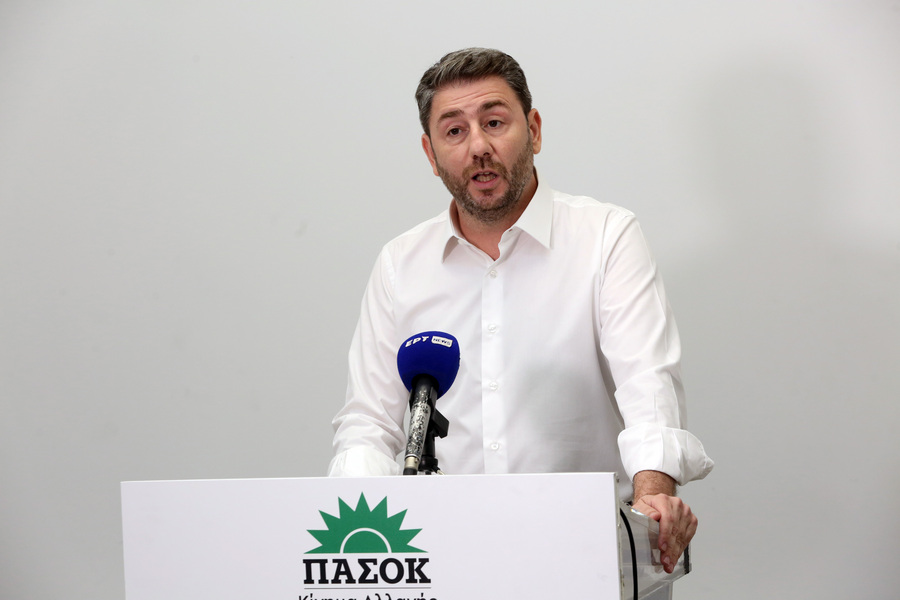 Βράζει στο ζουμί του το ΠΑΣΟΚ: Αποτύχαμε, λένε οι βουλευτές στον Ανδρουλάκη