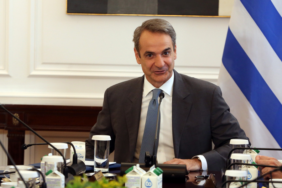 Μητσοτάκης στο υπουργικό: Πώς θα πείσουμε τους καχύποπτους πολίτες