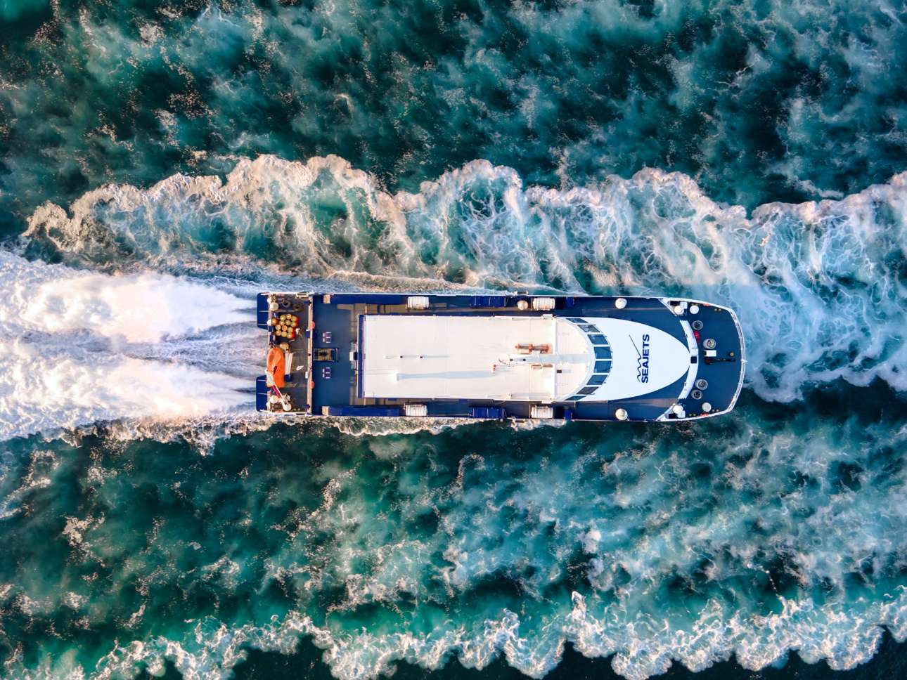 Και εγώ κι εσύ, jet, με τη SEAJETS