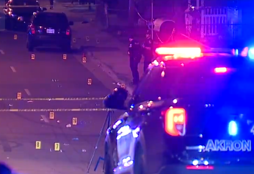 Οχάιο: Ενας νεκρός και δεκάδες τραυματίες από πυροβολισμούς σε πάρτι