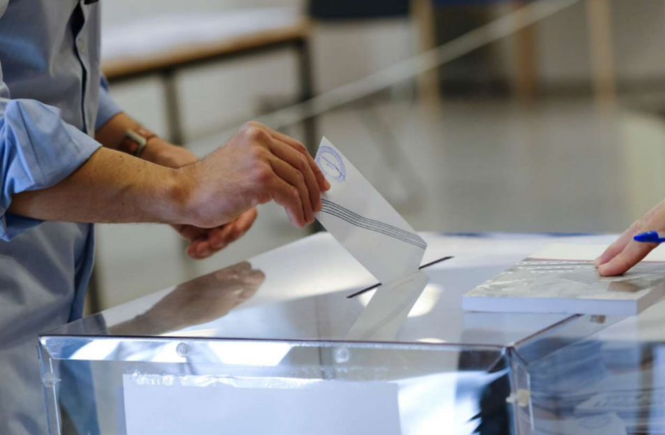 Δημοσκόπηση Alco: Πάνω από τα ποσοστά του 2019 το «ταβάνι» της ΝΔ