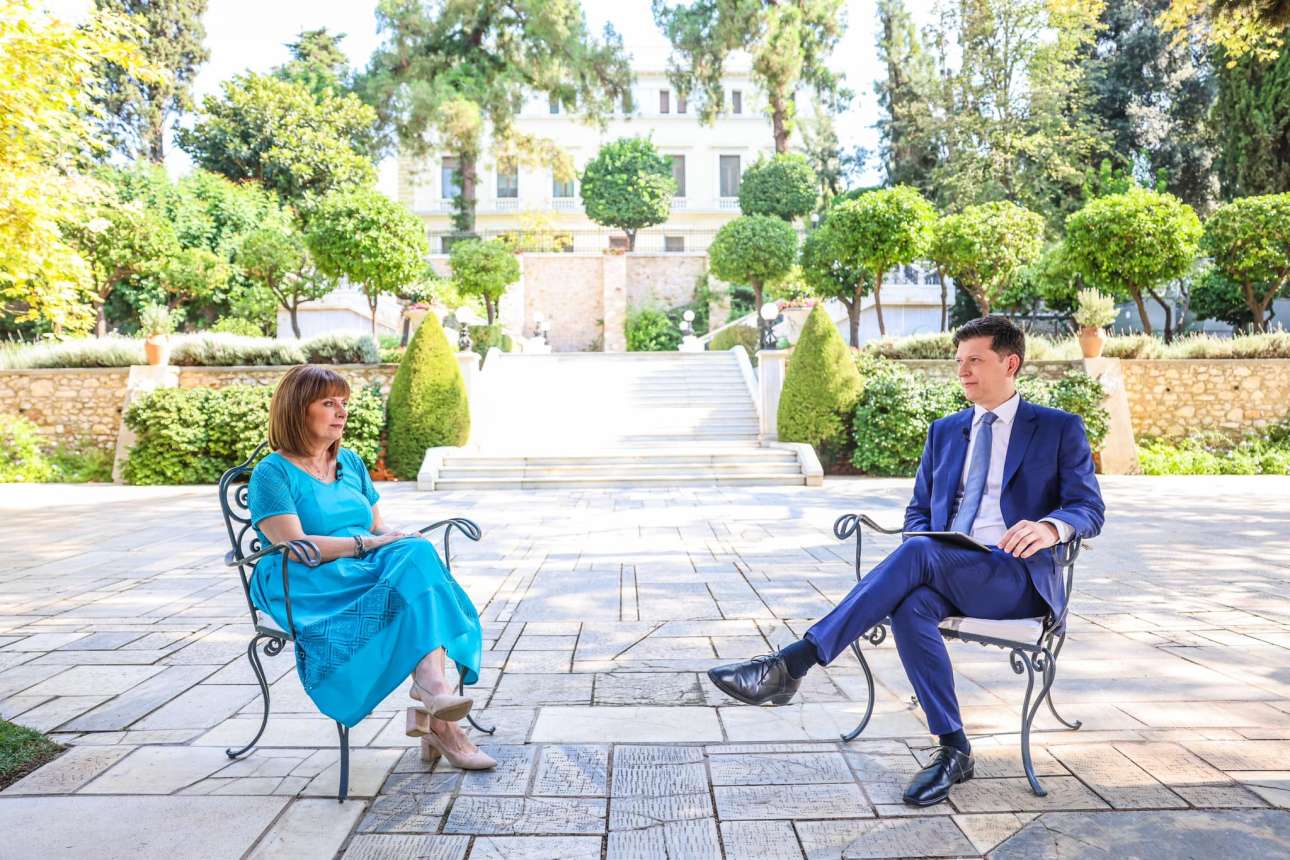 Η Σακελλαροπούλου για το ενδεχόμενο δεύτερης θητείας και τη «γιορτή» υπέρ του γάμου των ομοφύλων