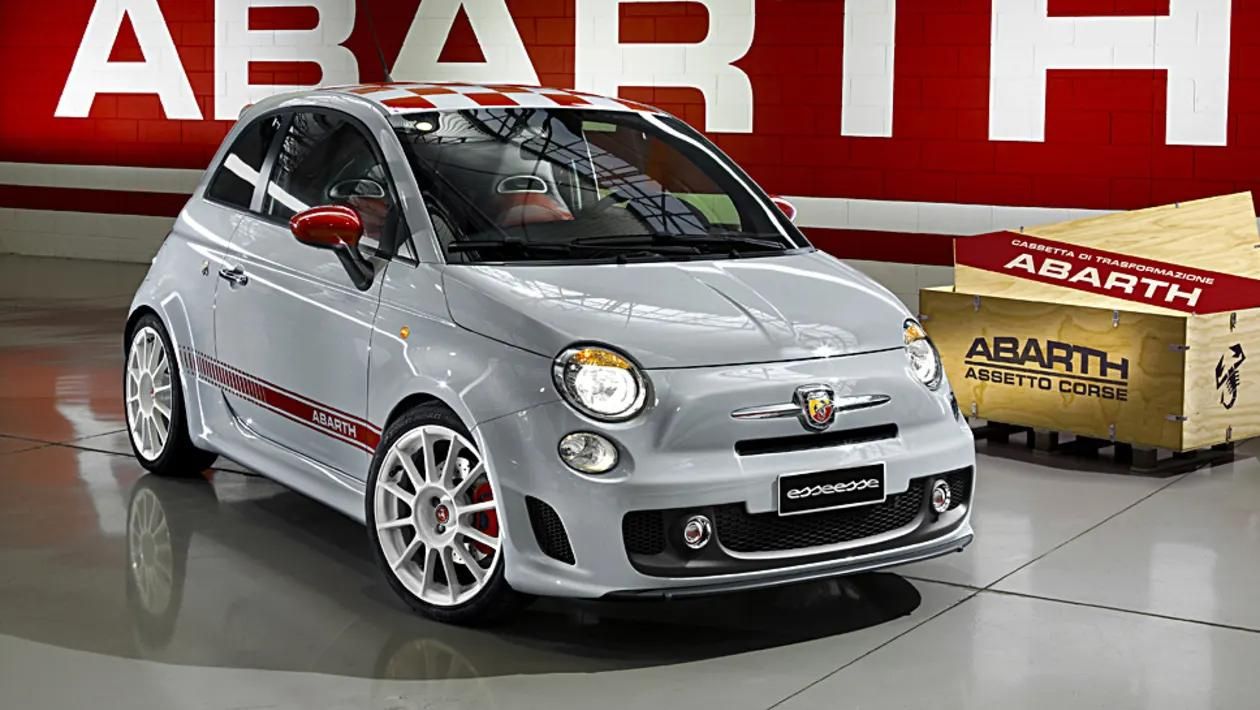 500+1 ιστορίες: Μετά από 16 χρόνια κλείνει η παραγωγή του FIAT Abarth 500