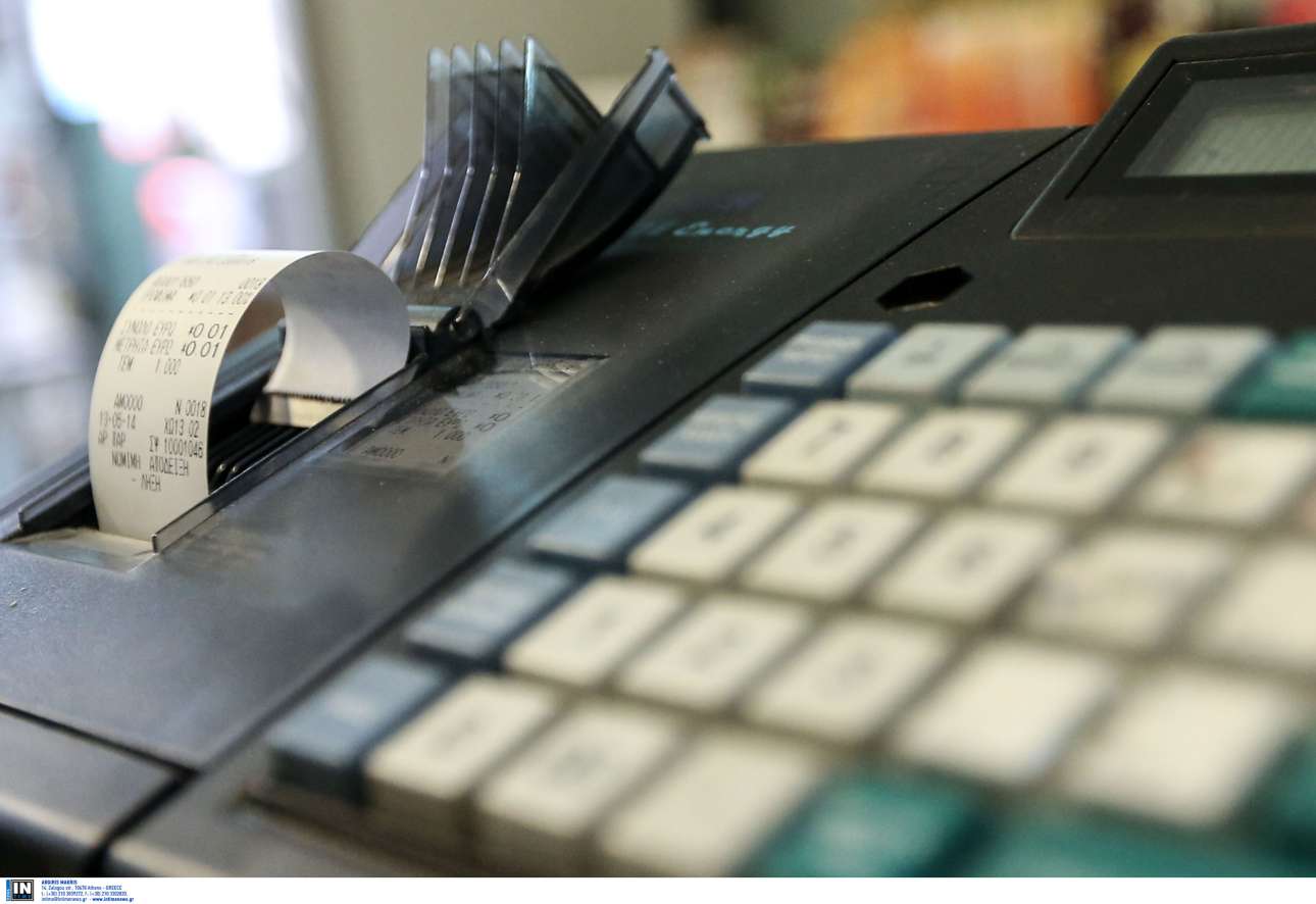 Εφορία στην εστίαση: Εξυπνες ταμειακές καταγράφουν μέχρι και τα άδεια τραπέζια