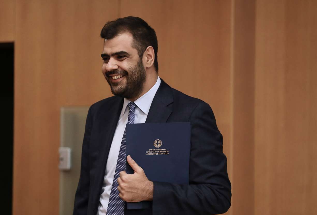 Πισίνα Κασσελάκη στις Σπέτσες: Νομίζει ότι απευθύνεται σε ιθαγενείς, λέει η κυβέρνηση