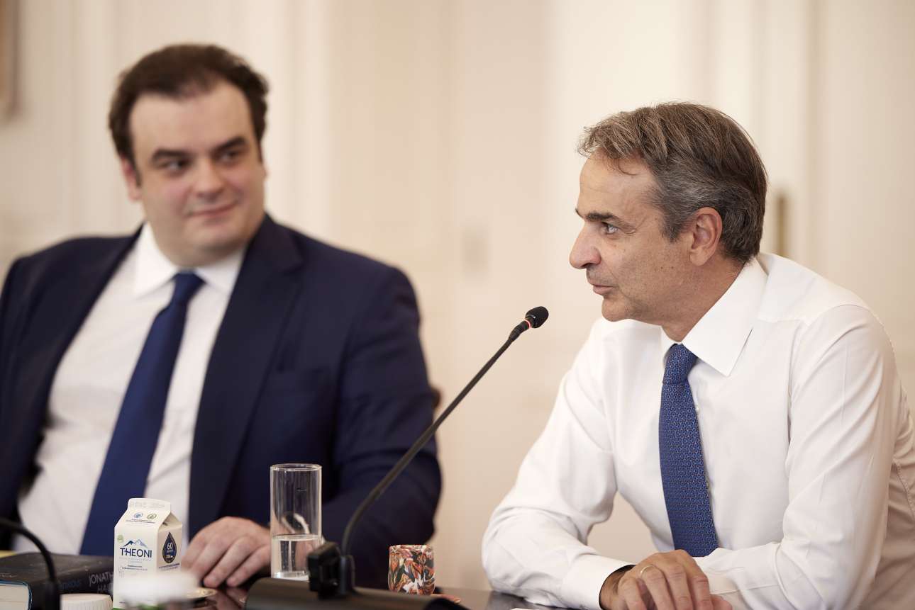 Νέα σχολική χρονιά με «το κινητό στην τσάντα» και αυστηρότερο  κανονισμό λειτουργίας σχολείων